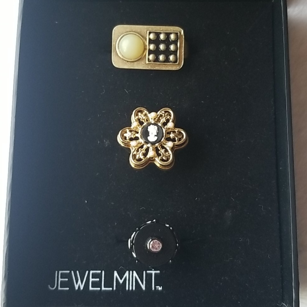 Set of 3 rings from Jewelmint